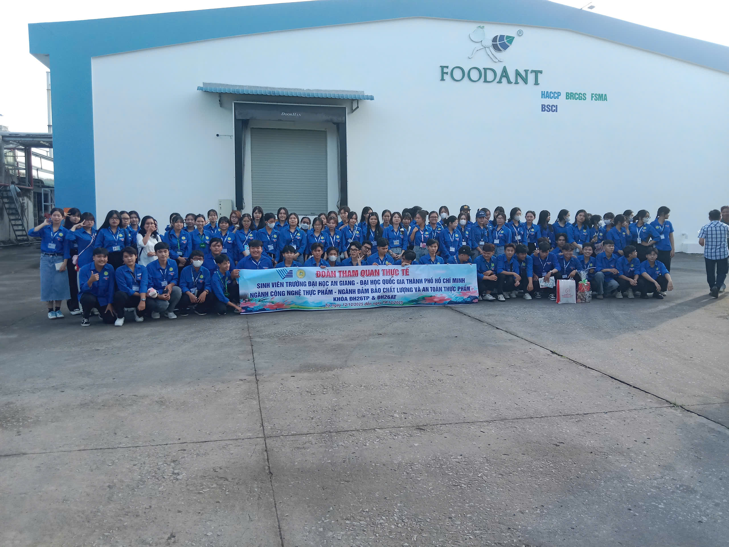 GIAO LƯU GẶP GỠ TRAO ĐỔI VỚI QUÝ THẦY CÔ VÀ ĐOÀN SINH VIÊN TRƯỜNG ĐẠI HỌC AN GIANG